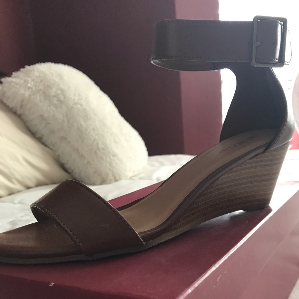 NWOT Merona Brown Sandals 🏷